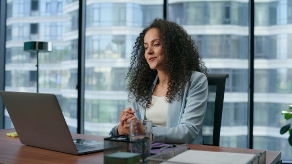 Boostez votre visibilité en ligne avec un consultante marketing digital